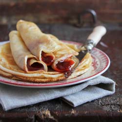 RestaurantDemo/menisto_38152727-Wheat-pancakes-with-homemade-strawberry-jam-perfect-for-traditional-pancake-holiday.jpg