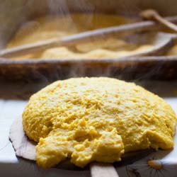 RestaurantDemo/menisto_9466404-Hot-polenta.jpg